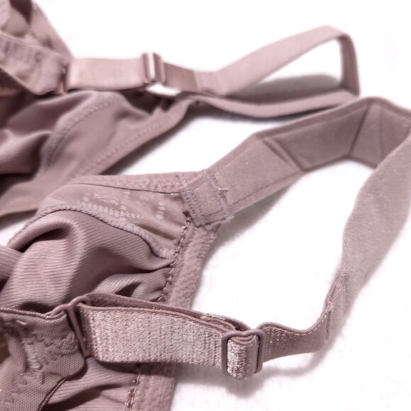 Glamorise Bra Size 42DD Light Purple Color Wireless Adjustable Straps - Picture 5 of 10